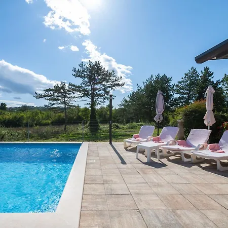 Haus Orange - Familienfreundliche Lage Mit Pool By Interhome Appartamento Labin (Istria)
